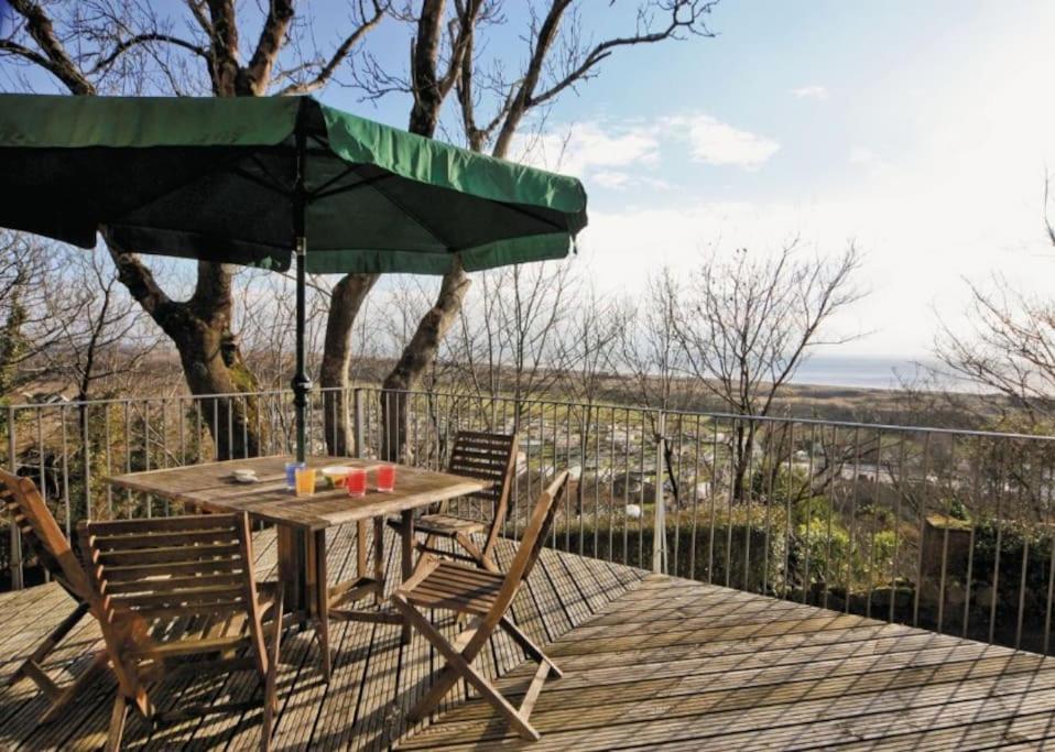 Cottage , Seaside Views, Quiet Beach, Awesome View Pendine Extérieur photo