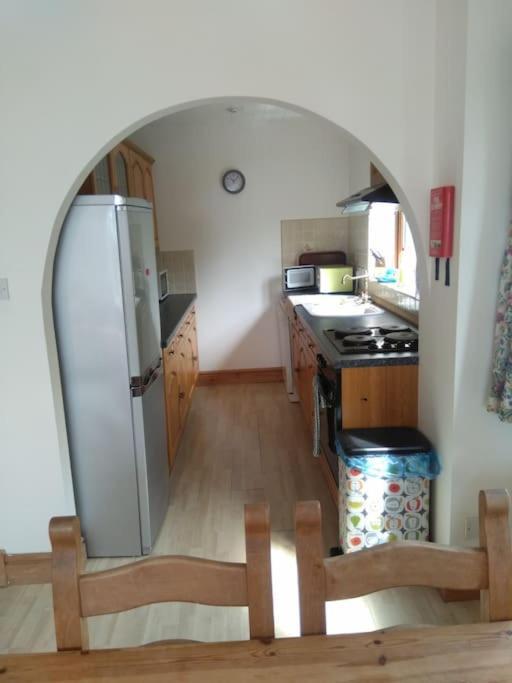 Cottage , Seaside Views, Quiet Beach, Awesome View Pendine Extérieur photo