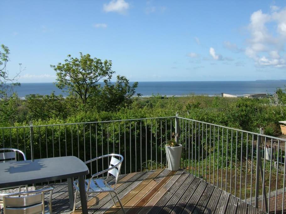 Cottage , Seaside Views, Quiet Beach, Awesome View Pendine Extérieur photo
